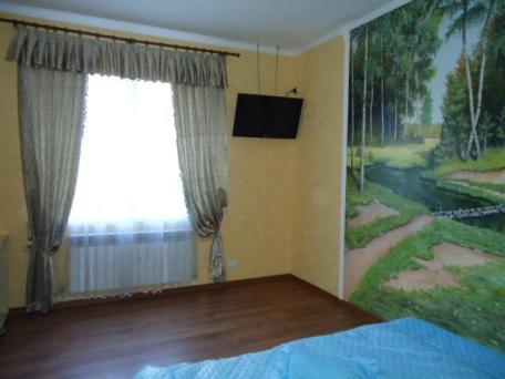 Ялта ул. Чехова 2к. квартира до 5 человек Набережная 100м