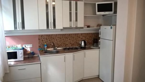 Ялта центр Екатерининская двор парковка до Набережной 50 м