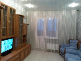 Посуточно 1 комн. кв с новым ремонтом