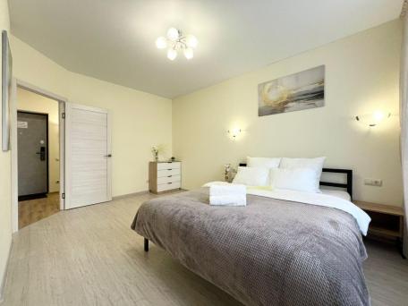 Светлая квартира с балконом