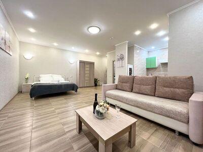 Квартира студия на цокольном этаже