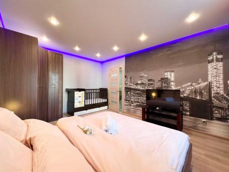 Просторная двушка в тихом районе